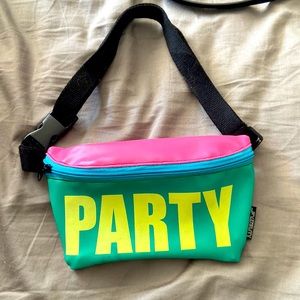 PARTY Fanny pack